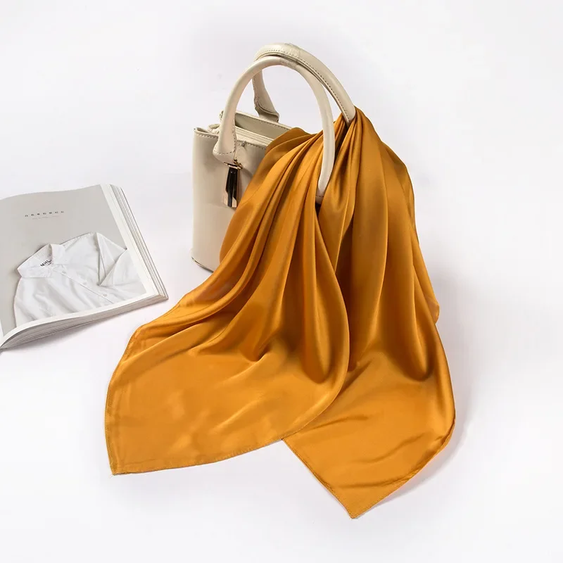 サテンスカーフ レディース 70cm 無地 スムースな表面  - Silk Neck Scarf のレビューと価格