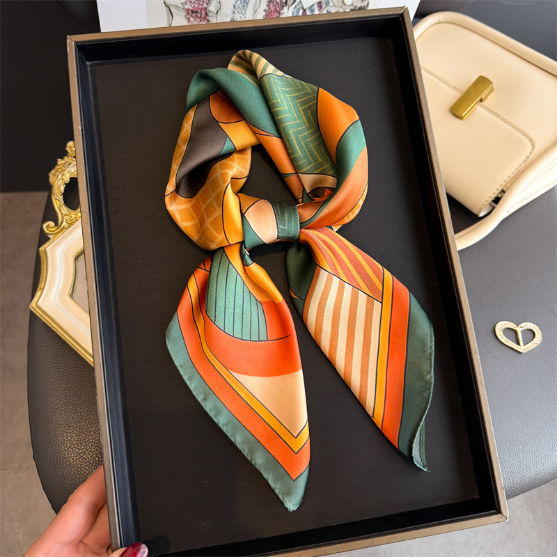 2026 新幾何学プリントシルクスクエアスカーフ女性装飾ネク - Face Scarf Mask のレビューと価格